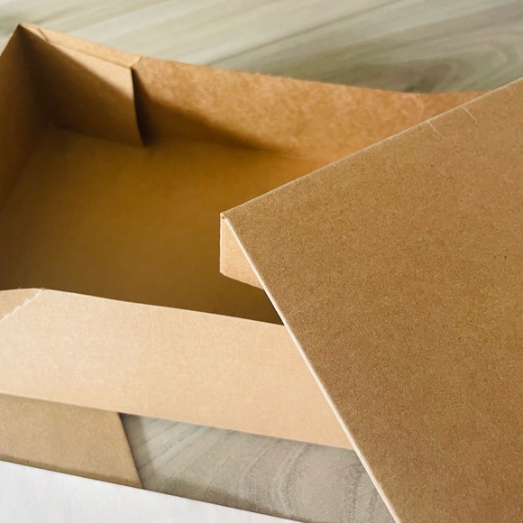 Coach Gift Wrap Set - Picture 3 of 6